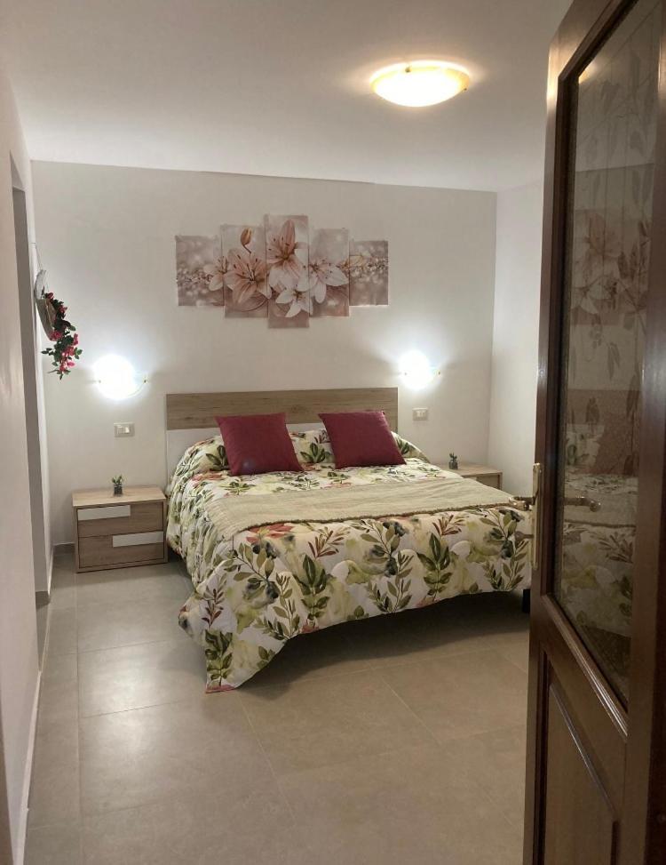 Casa Vacanze Il Confetto سولمونا المظهر الخارجي الصورة